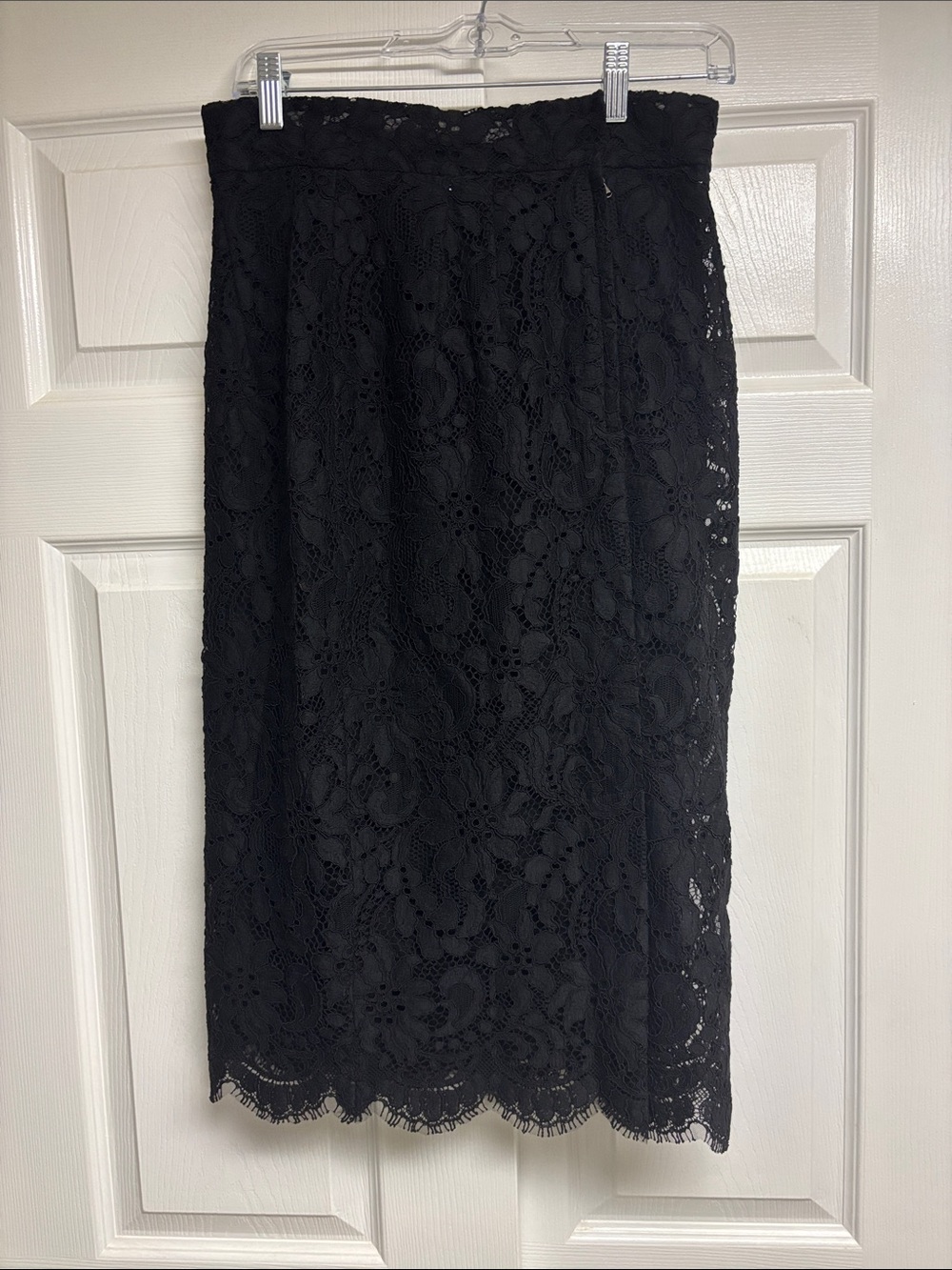 NWT Dolce & Gabanna Black Lace Midi Skirt Size 6 / EU 44 - Picture 3 of 7
